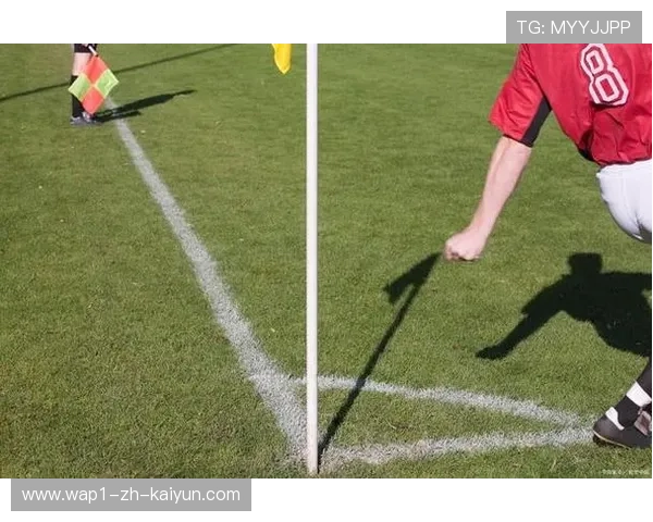 足球裁判职业化发展路径 科技辅助下判罚精度提升 足球裁判职业化发展路径 科技辅助下判罚精度提升